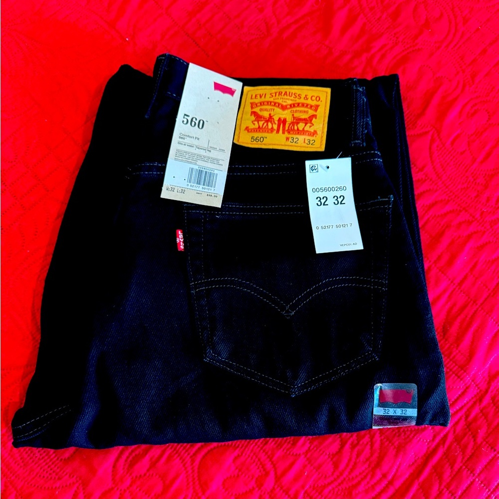 Vintage LEVI’S 560 32x32 Comfort Fit Tapered Leg Jeans